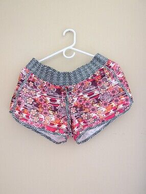 Athleta Women's Floral Shorts Boho Athletic Running Size 8